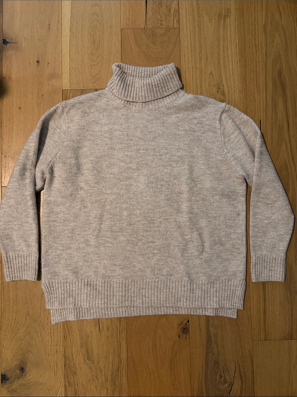 Classic Cream Turtleneck Sweater - Women's Cowl & Turtlenecks